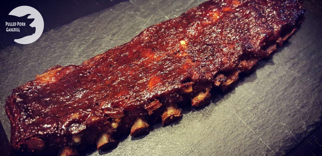 Baby Back Ribs vom Gasgrill.